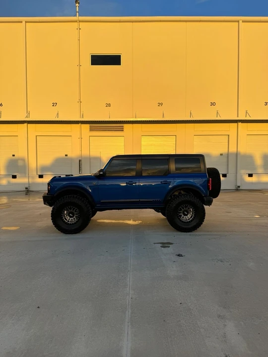 2021 Ford Bronco 6th Gen - Image 8 of 21