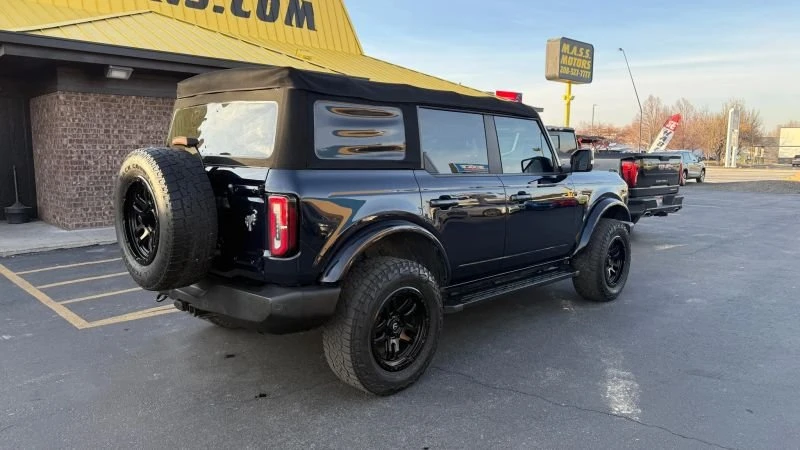 2021 Ford Bronco 6th Gen - Image 8 of 15