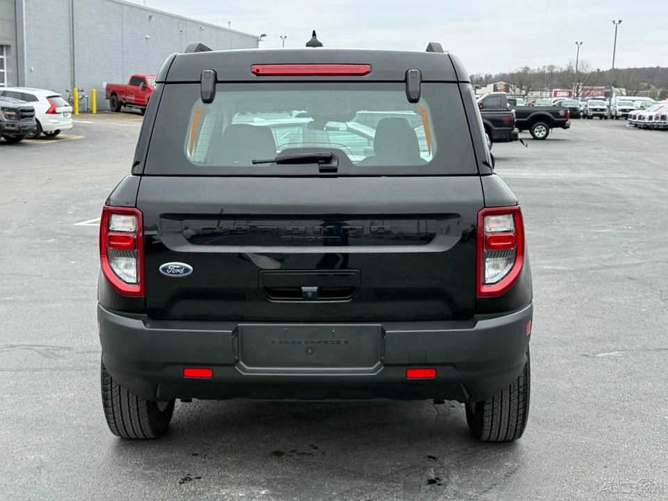 2021 Ford Bronco 6th Gen - Image 4 of 12