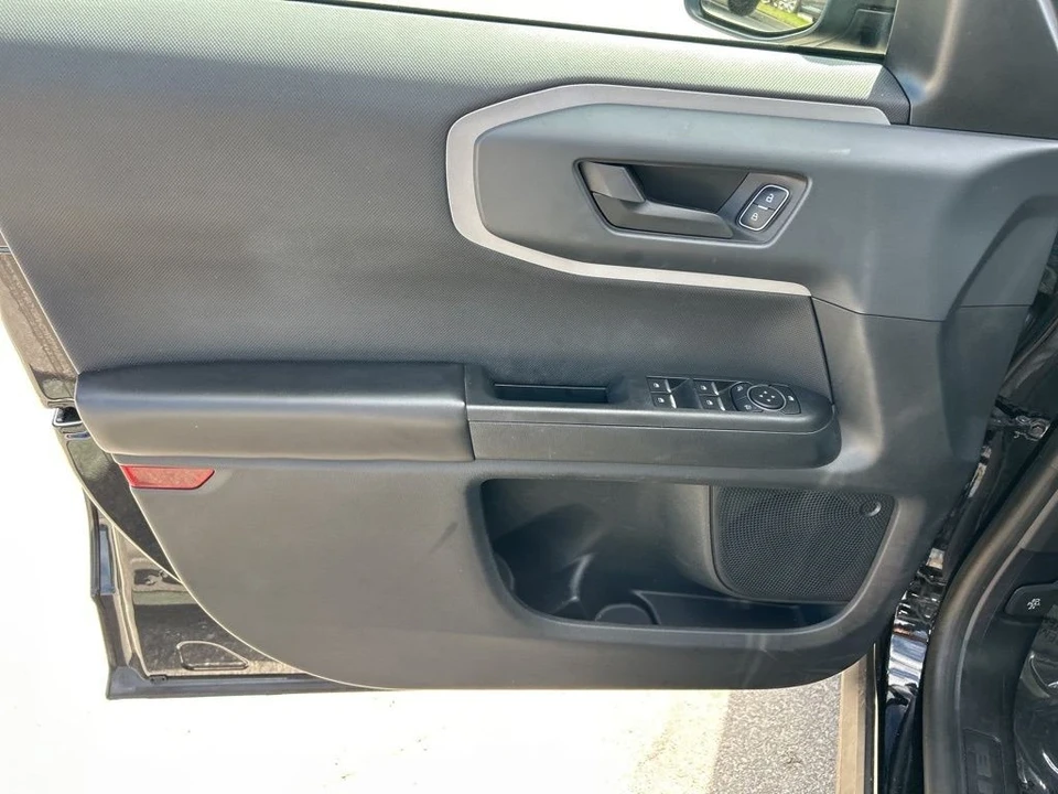 2021 Ford Bronco 6th Gen - Image 10 of 12