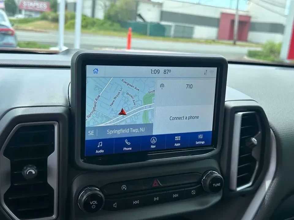 2021 Ford Bronco 6th Gen - Image 15 of 18