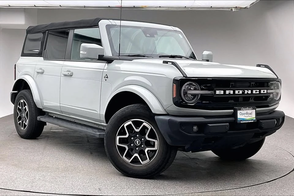 2021 Ford Bronco 6th Gen - Image 3 of 10