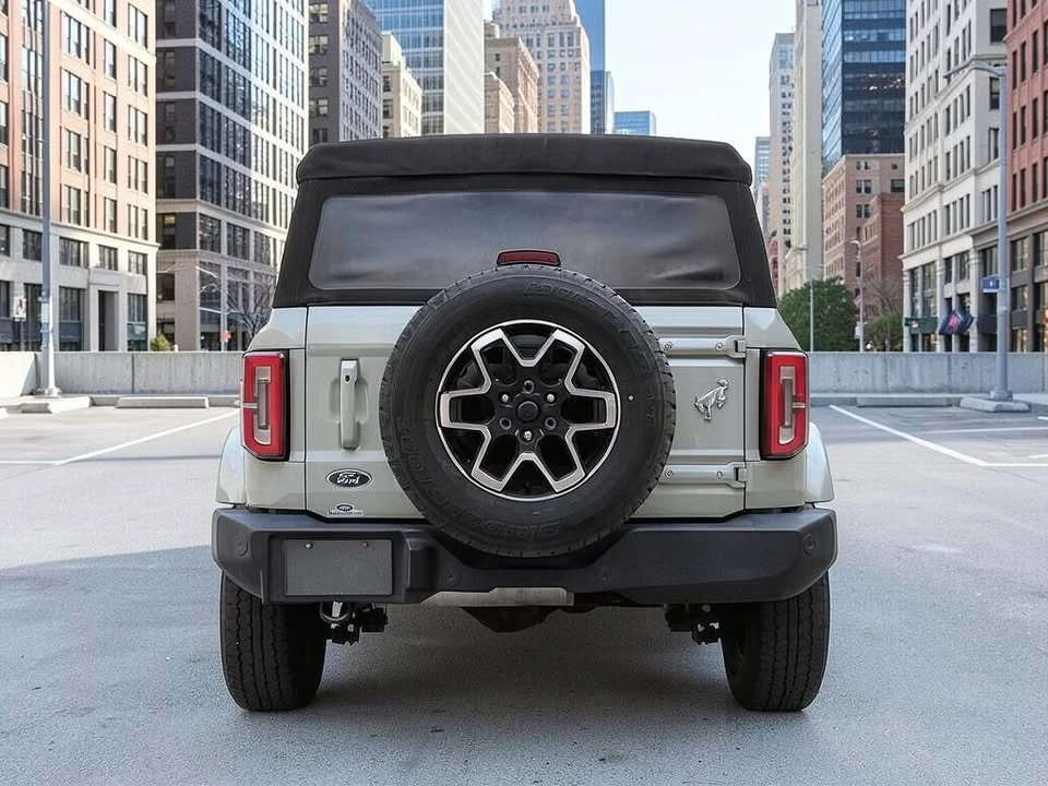 2021 Ford Bronco 6th Gen - Image 4 of 17
