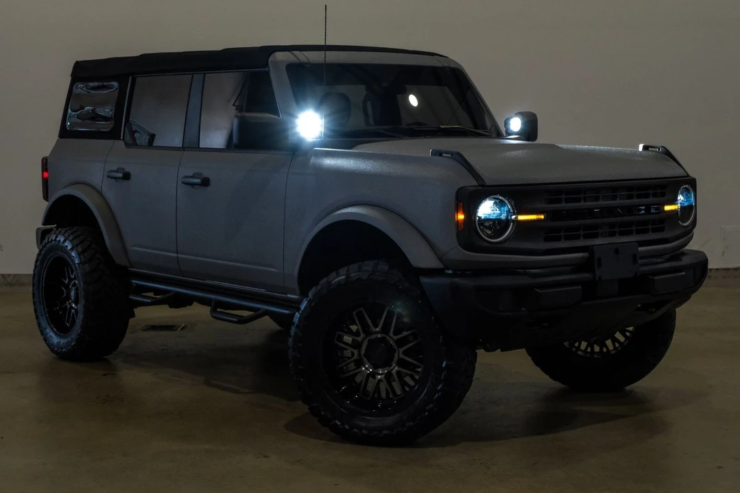 2021 Ford Bronco 6th Gen - Image 6 of 12