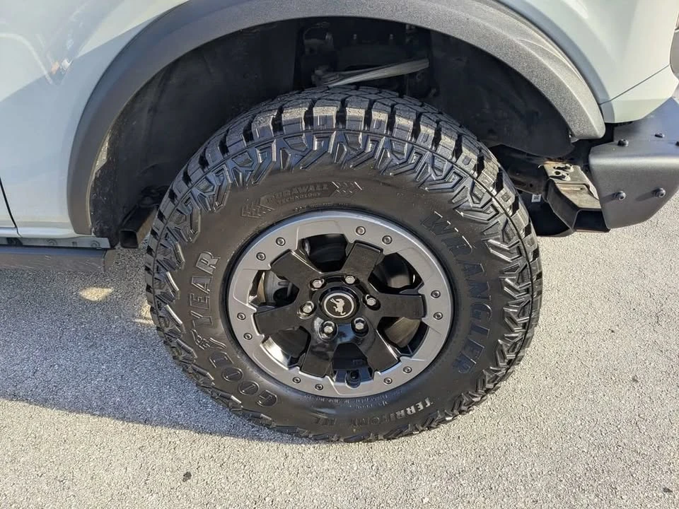 2021 Ford Bronco 6th Gen - Image 10 of 20