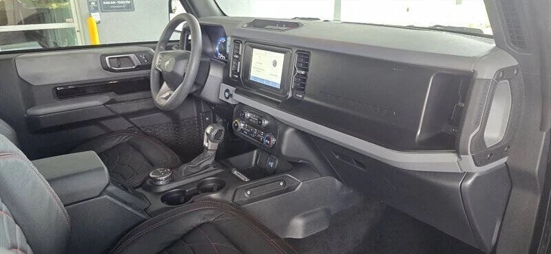 2021 Ford Bronco 6th Gen - Image 10 of 15