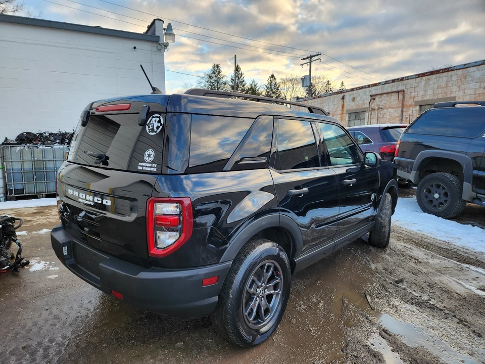2021 Ford Bronco 6th Gen - Image 2 of 14