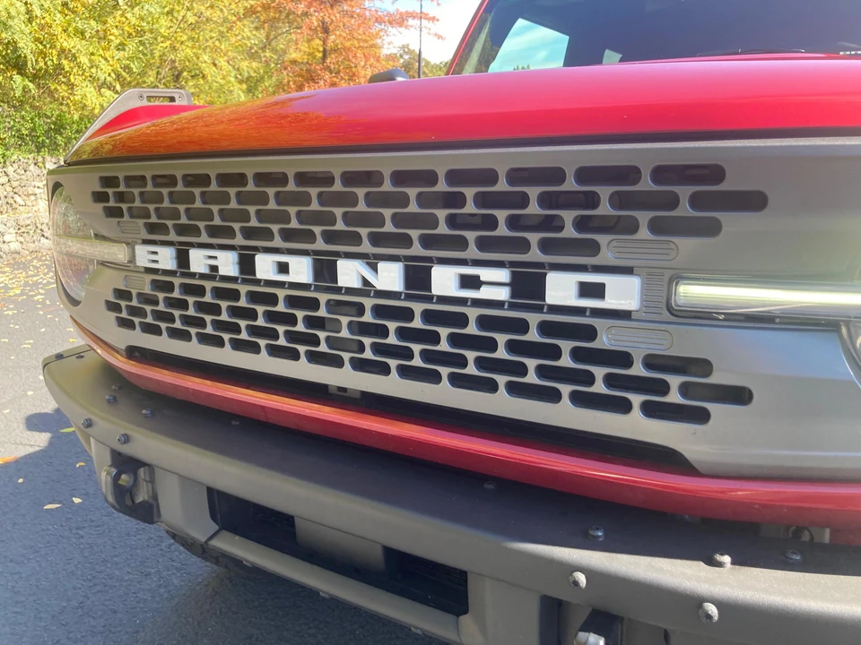 2021 Ford Bronco 6th Gen - Image 15 of 31