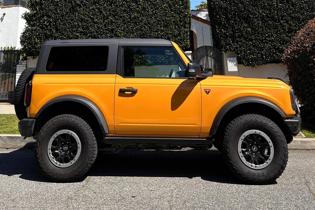 2021 Ford Bronco 6th Gen - Image 3 of 31