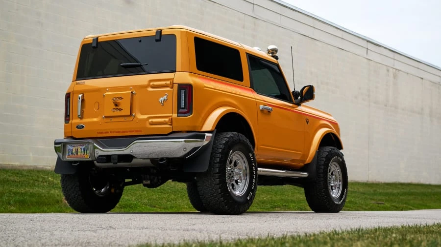 2021 Ford Bronco 6th Gen - Image 3 of 31