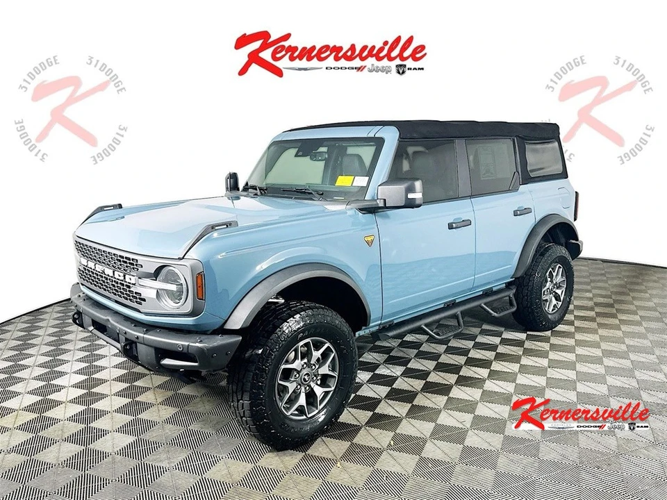 2021 Ford Bronco 6th Gen - Image 3 of 12