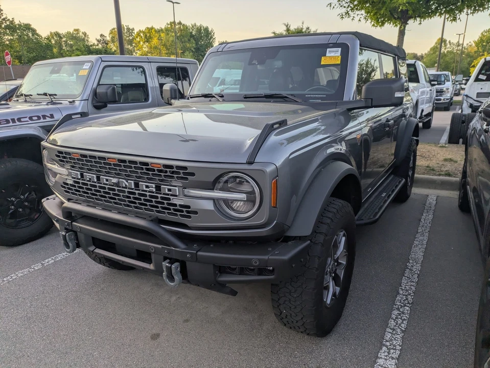 2021 Ford Bronco 6th Gen - Image 3 of 4