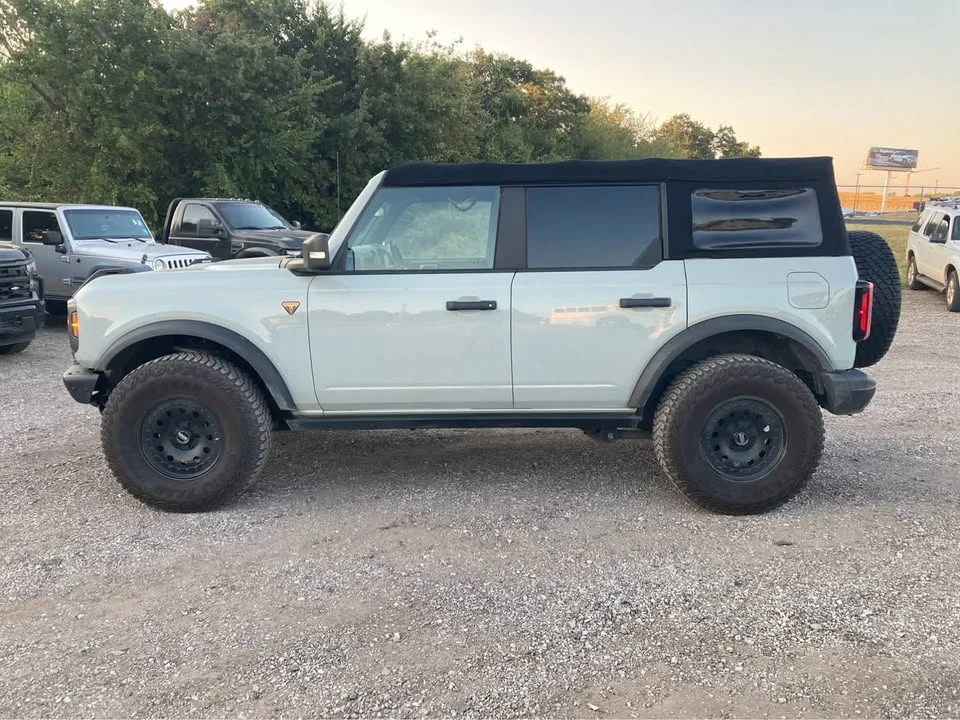 2021 Ford Bronco 6th Gen - Image 3 of 9