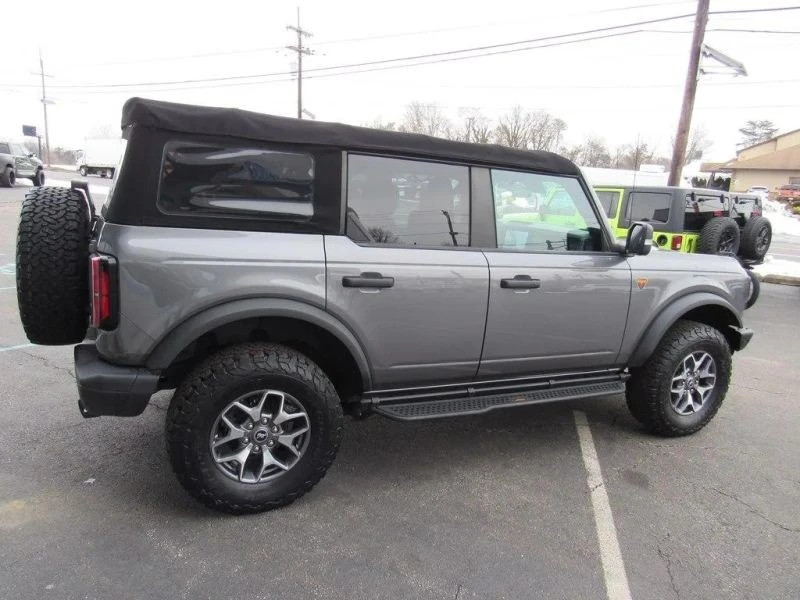2021 Ford Bronco 6th Gen - Image 8 of 12