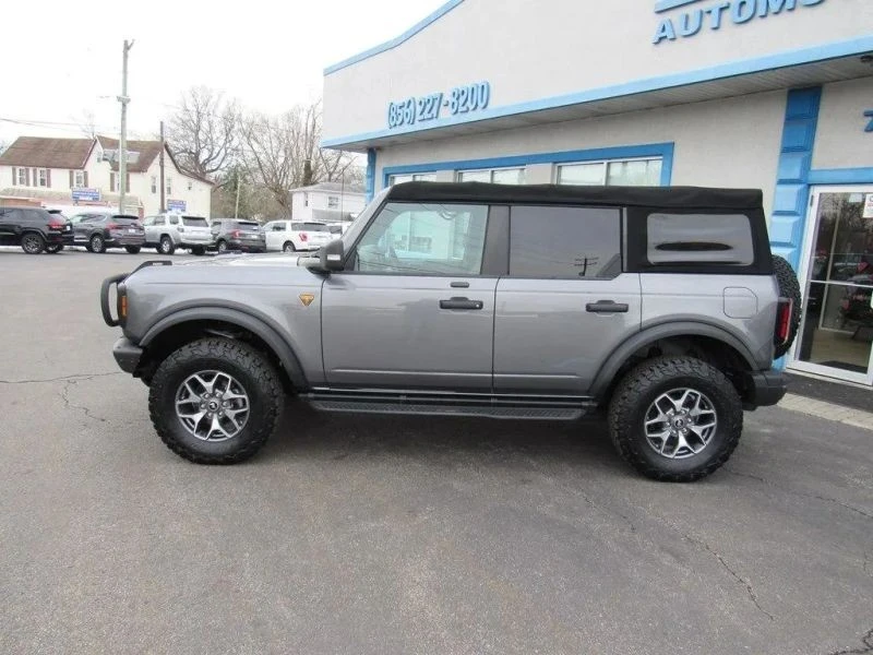 2021 Ford Bronco 6th Gen - Image 3 of 12