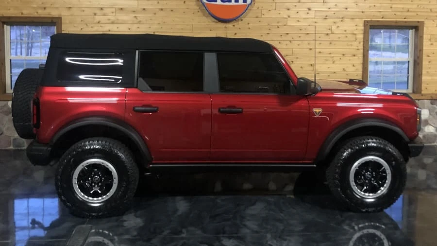 2021 Ford Bronco 6th Gen - Image 2 of 17