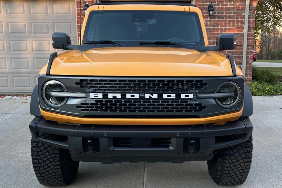 2021 Ford Bronco 6th Gen - Image 2 of 31