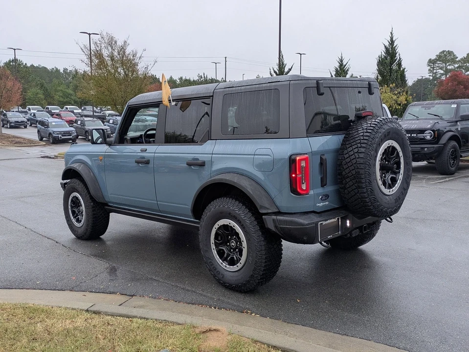 2021 Ford Bronco 6th Gen - Image 6 of 12