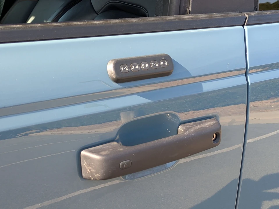 2021 Ford Bronco 6th Gen - Image 13 of 21