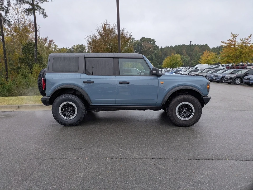 2021 Ford Bronco 6th Gen - Image 3 of 12