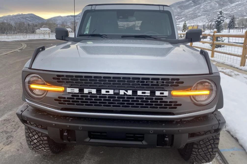 2021 Ford Bronco 6th Gen - Image 2 of 10