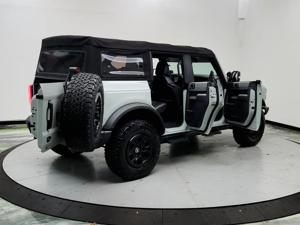 2021 Ford Bronco 6th Gen - Image 11 of 31