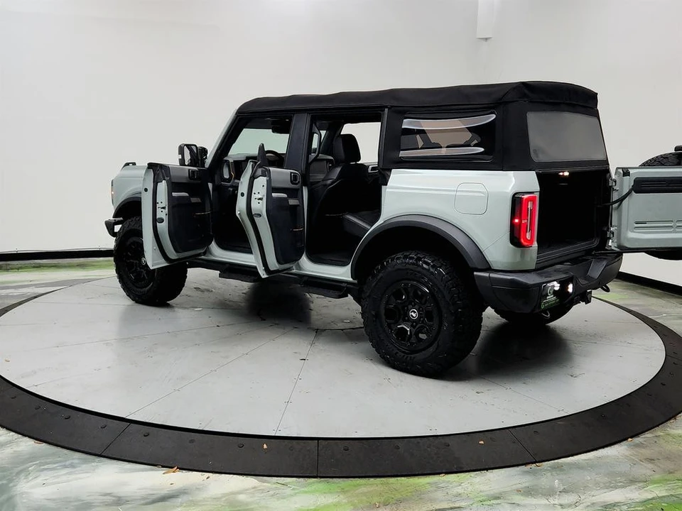 2021 Ford Bronco 6th Gen - Image 12 of 31