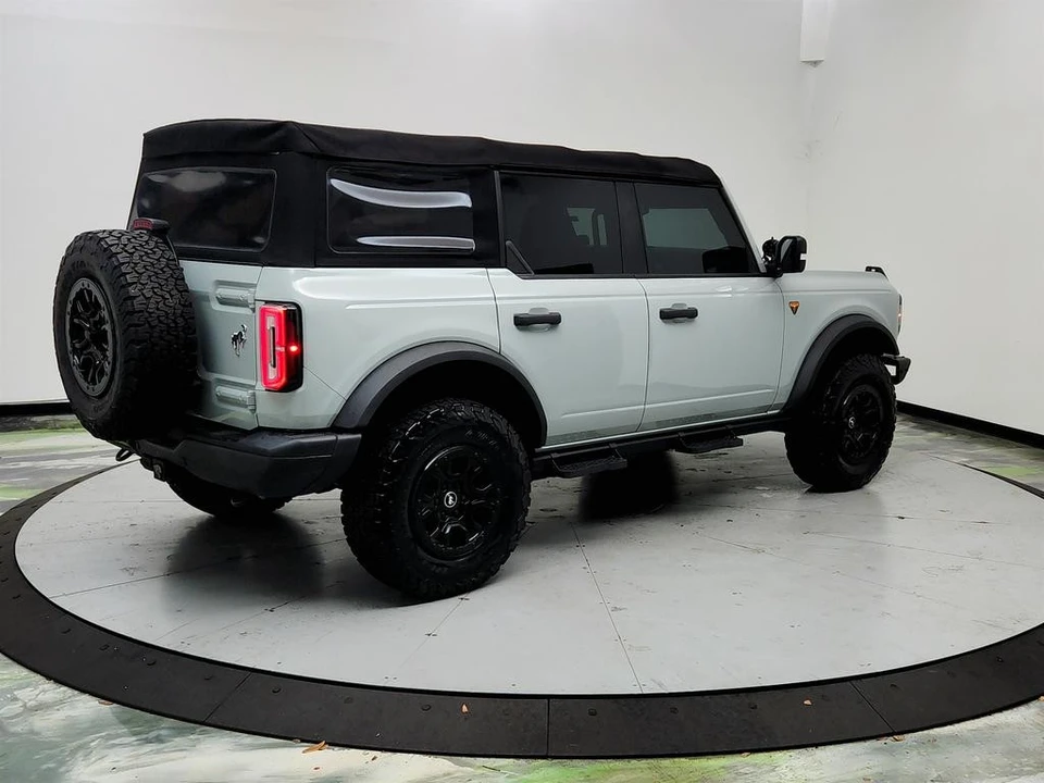 2021 Ford Bronco 6th Gen - Image 5 of 31