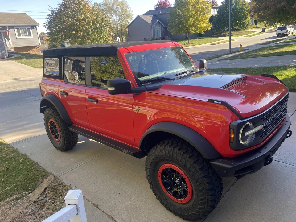 2021 Ford Bronco 6th Gen - Image 15 of 31