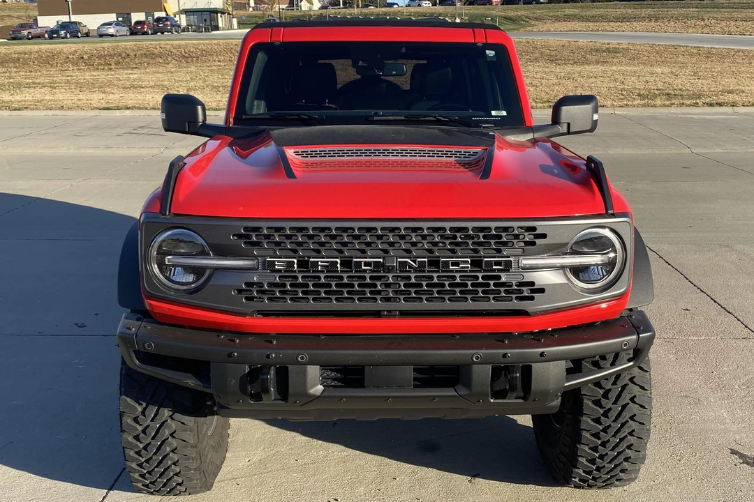 2021 Ford Bronco 6th Gen - Image 2 of 31