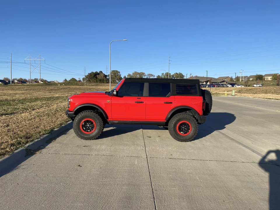 2021 Ford Bronco 6th Gen - Image 10 of 31