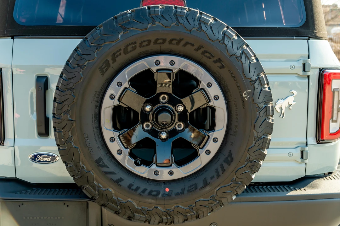 2021 Ford Bronco 6th Gen - Image 9 of 31