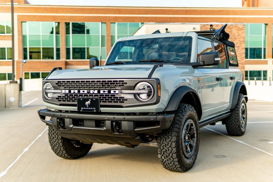 2021 Ford Bronco 6th Gen - Image 13 of 31