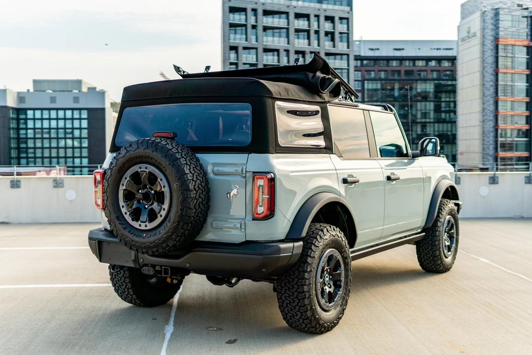 2021 Ford Bronco 6th Gen - Image 16 of 31