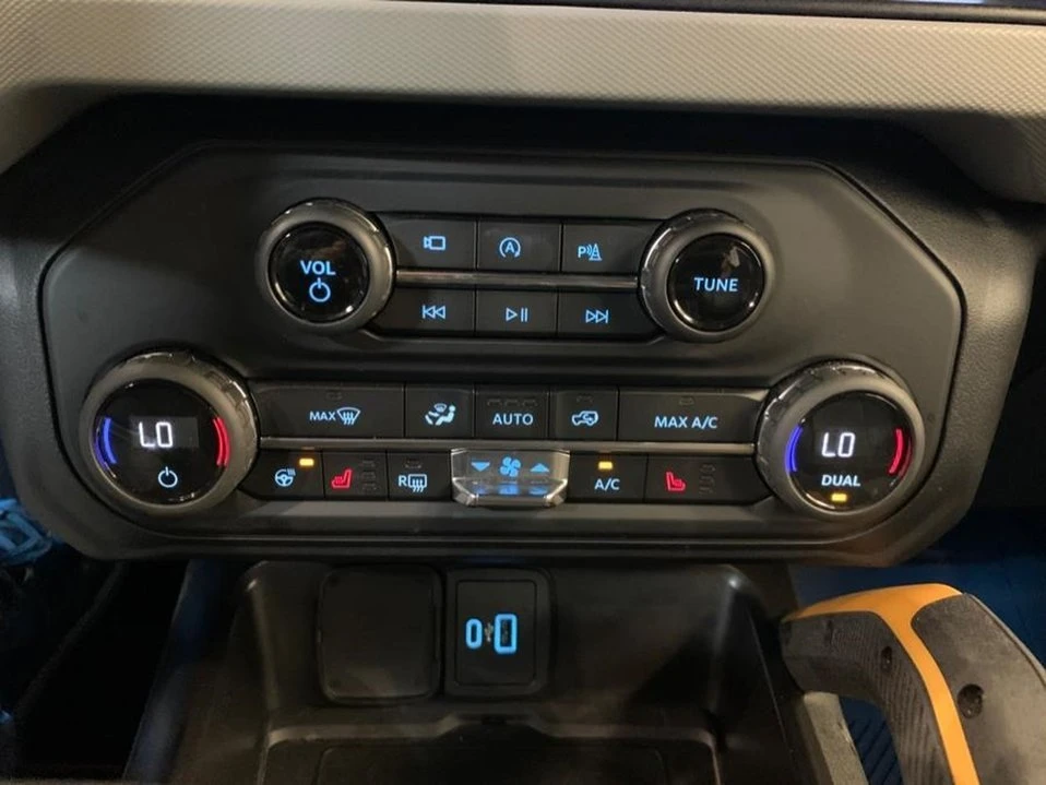 2021 Ford Bronco 6th Gen - Image 19 of 20