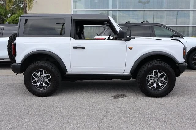 2021 Ford Bronco 6th Gen - Image 2 of 8