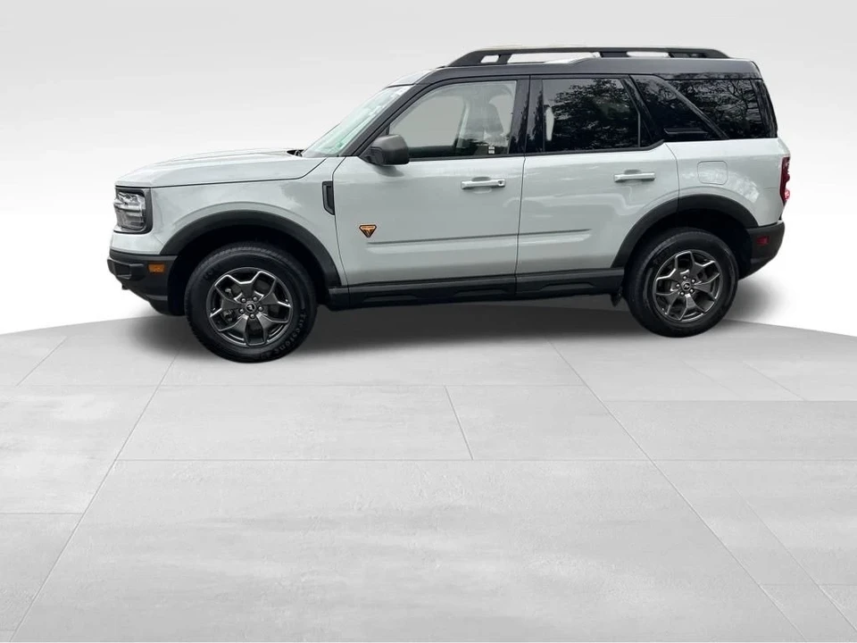 2021 Ford Bronco 6th Gen - Image 3 of 12