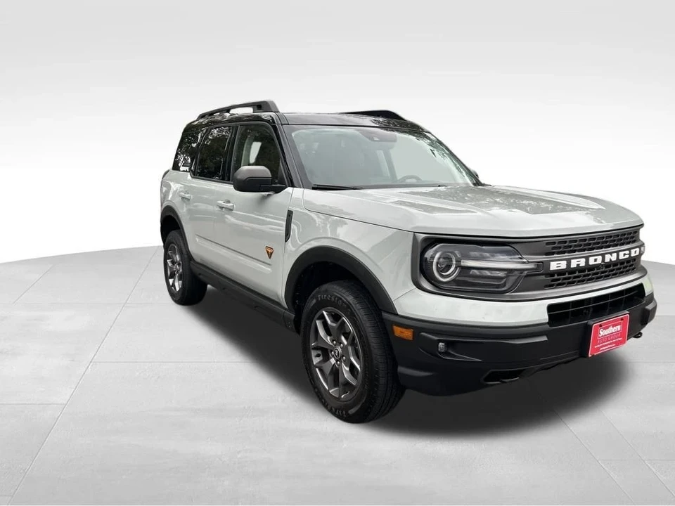 2021 Ford Bronco 6th Gen - Image 9 of 12