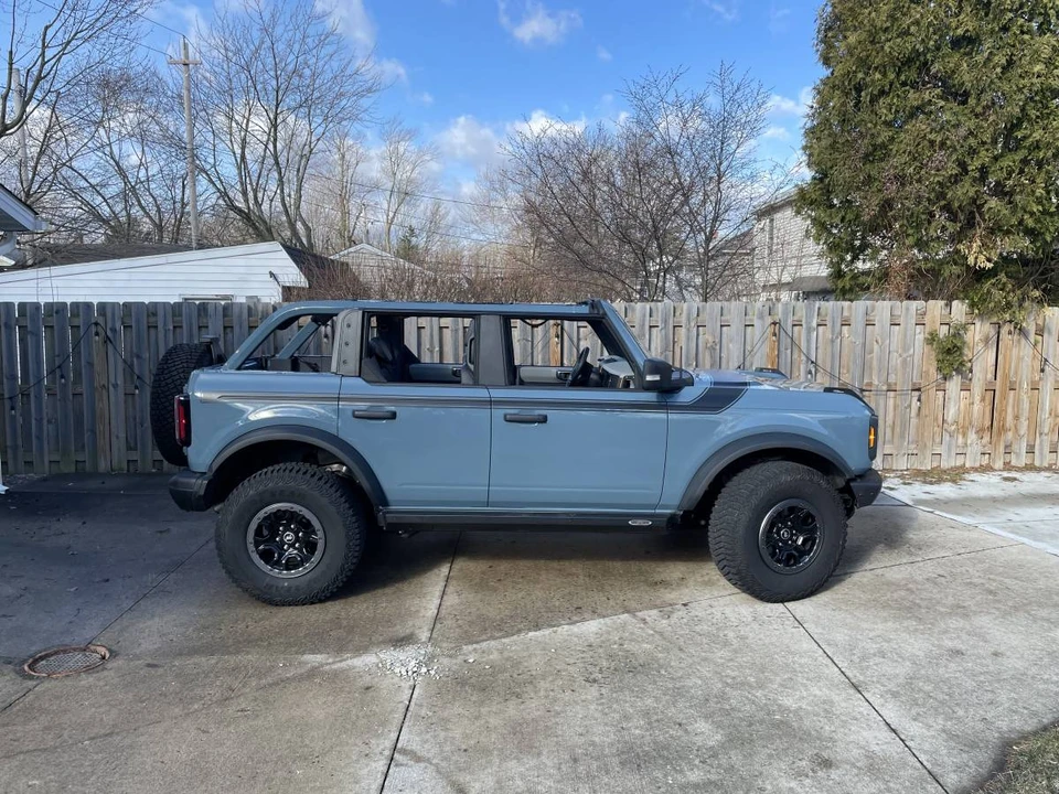 2021 Ford Bronco 6th Gen - Image 15 of 19