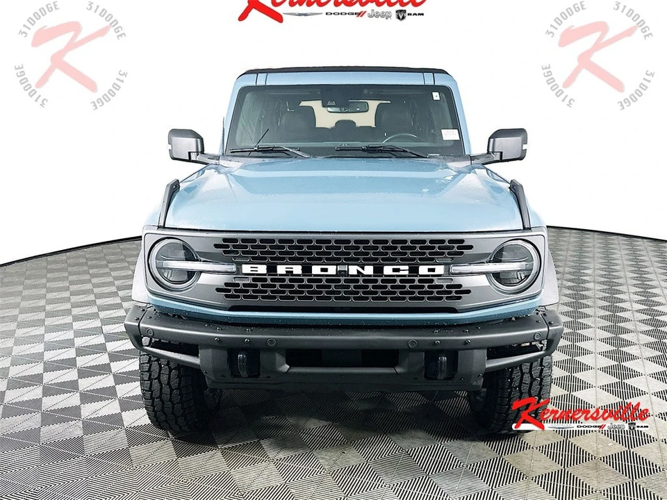 2021 Ford Bronco 6th Gen - Image 2 of 12