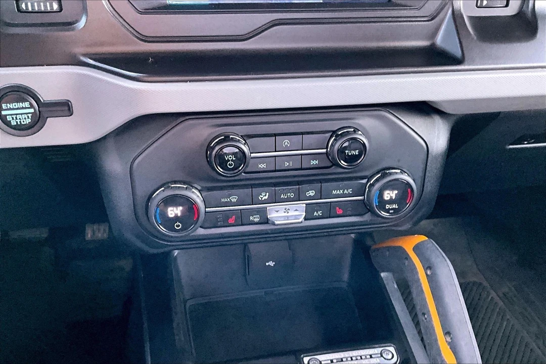 2021 Ford Bronco 6th Gen - Image 15 of 21