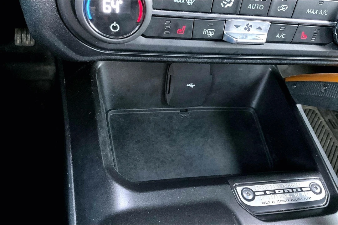 2021 Ford Bronco 6th Gen - Image 16 of 21