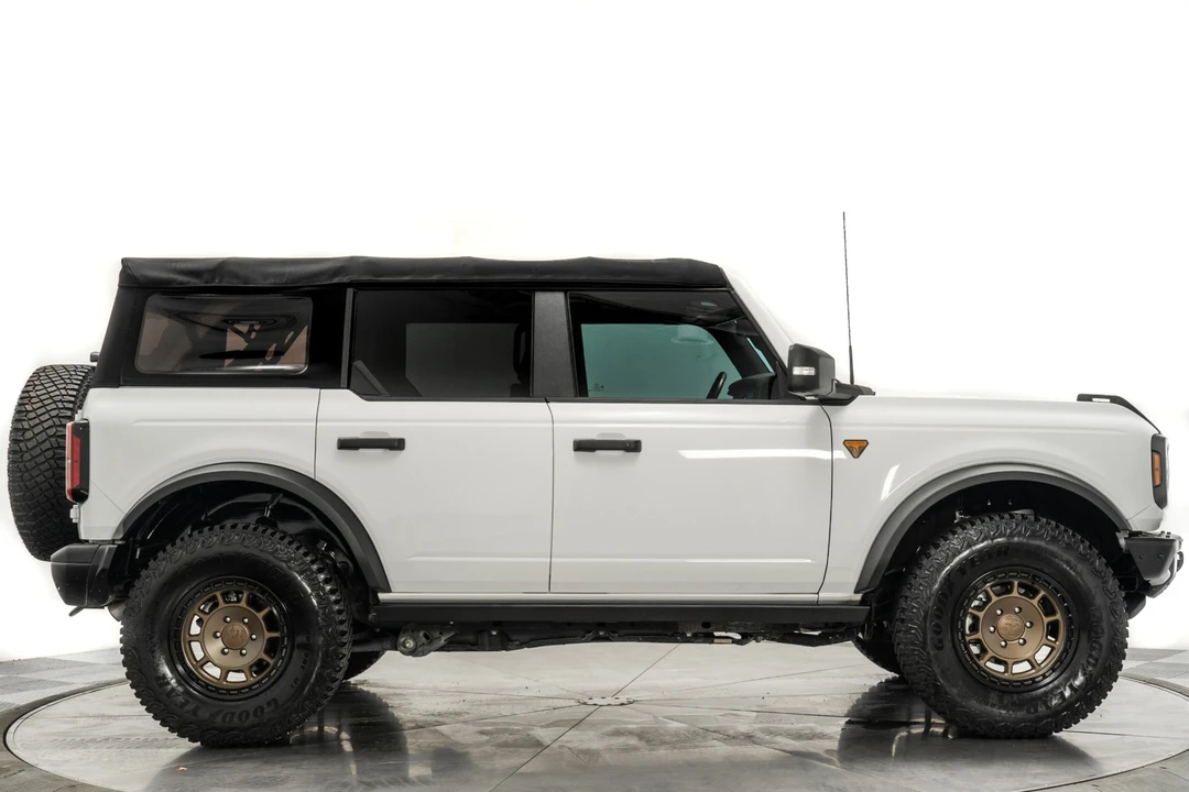 2021 Ford Bronco 6th Gen - Image 2 of 21