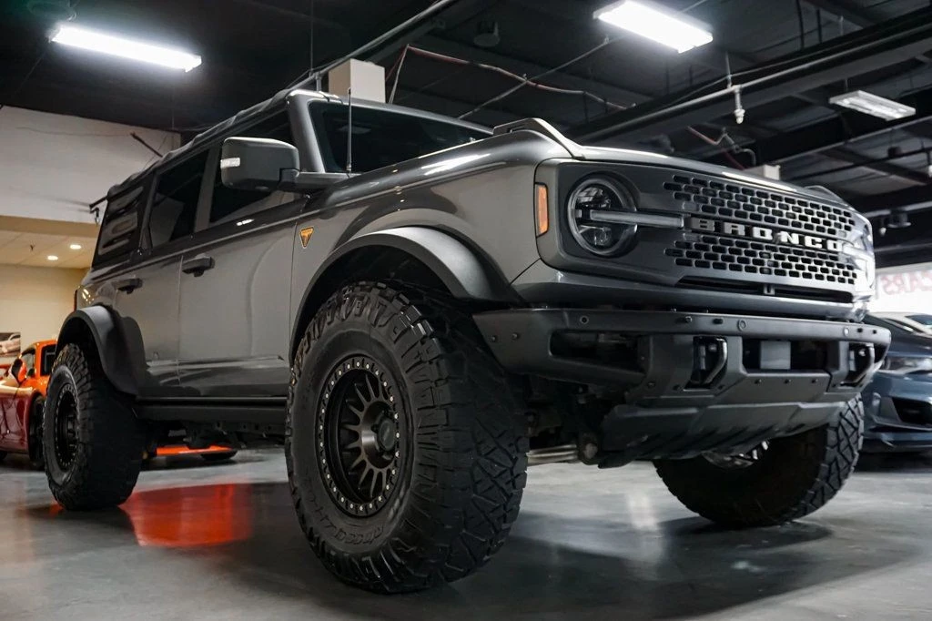 2021 Ford Bronco 6th Gen - Image 2 of 12