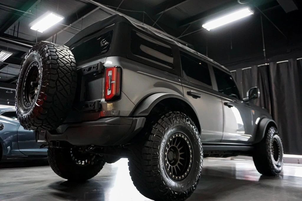 2021 Ford Bronco 6th Gen - Image 6 of 12