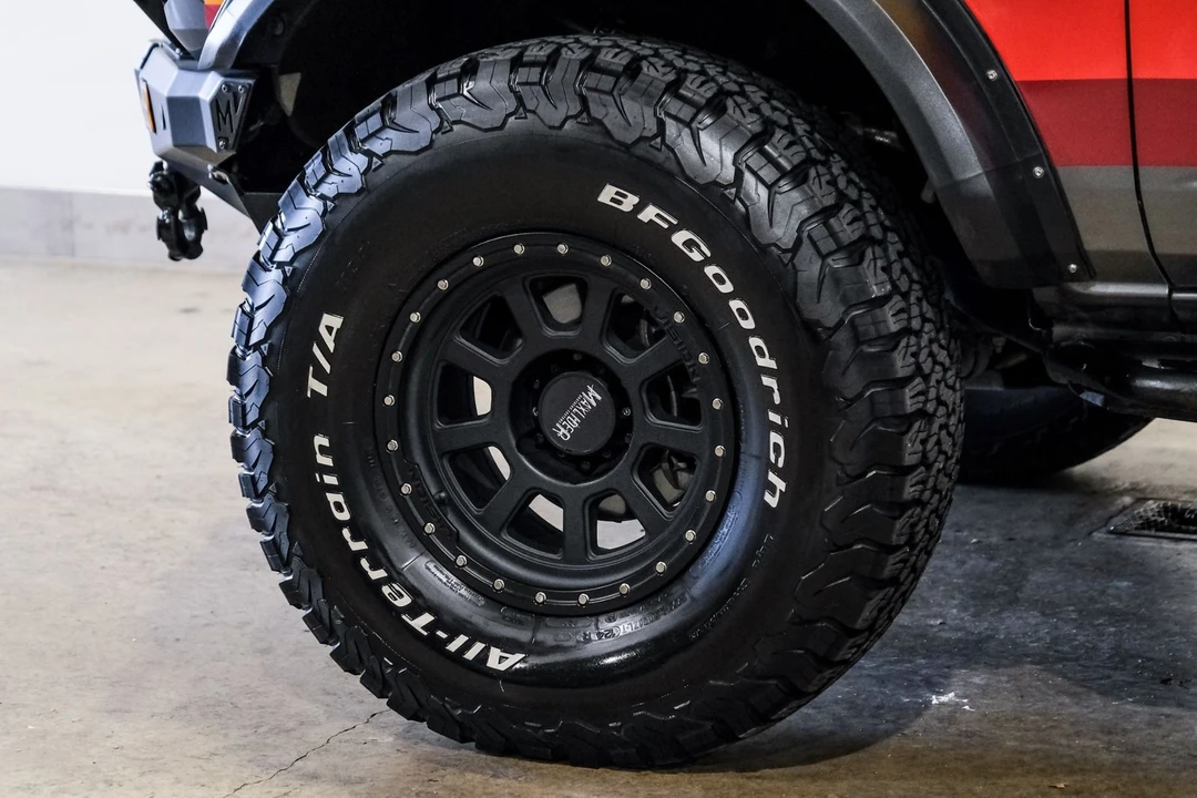 2021 Ford Bronco 6th Gen - Image 8 of 12
