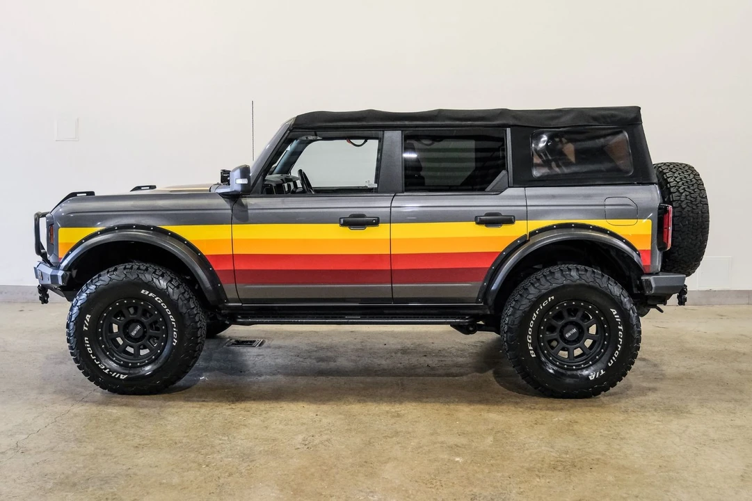 2021 Ford Bronco 6th Gen - Image 6 of 12