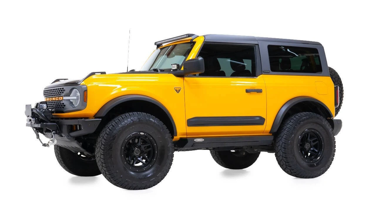 2021 Ford Bronco 6th Gen - Image 2 of 12
