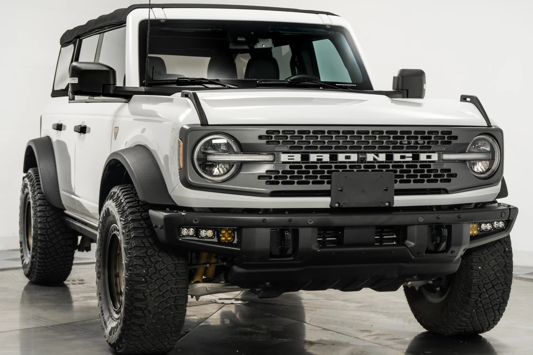 2021 Ford Bronco 6th Gen - Image 3 of 12