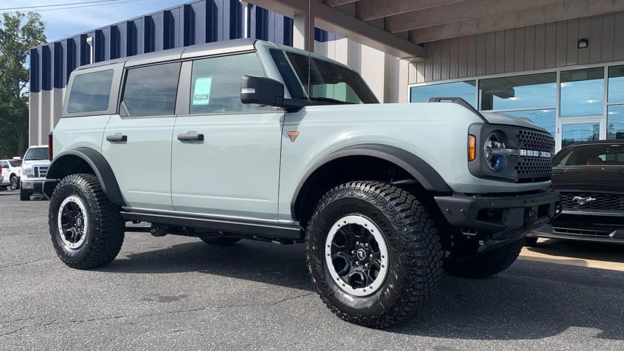 2021 Ford Bronco 6th Gen - Image 5 of 5